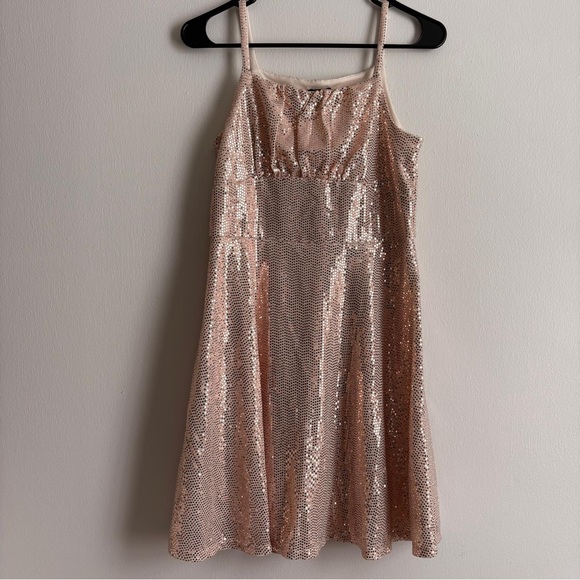 Zunie Dresses & Skirts - Zunie Cream Dress with Pink Sequins